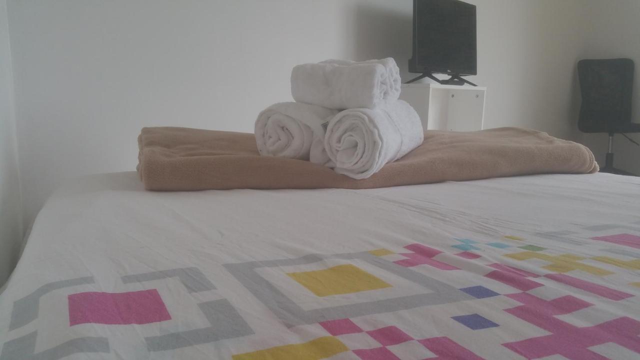 Rond Point Studio Cosy Et Central Avec Balcon 圣艾蒂安 外观 照片